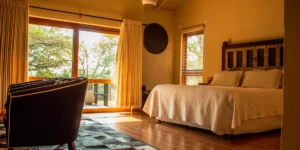 The Ultimate Guide to Choosing the Perfect Decor for Your AirBnB